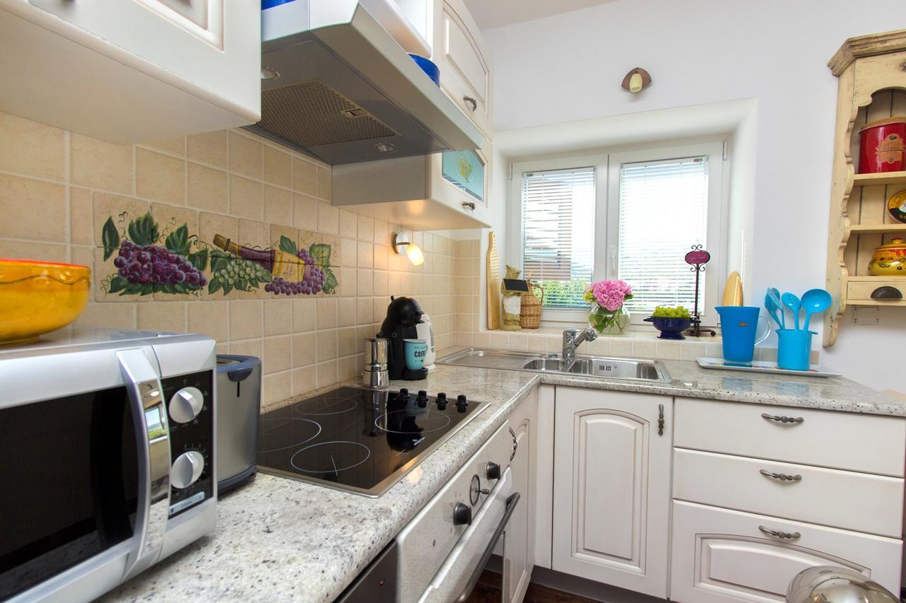 Sea Breeze - Front Sea Apartment ซาบอริซ ภายนอก รูปภาพ