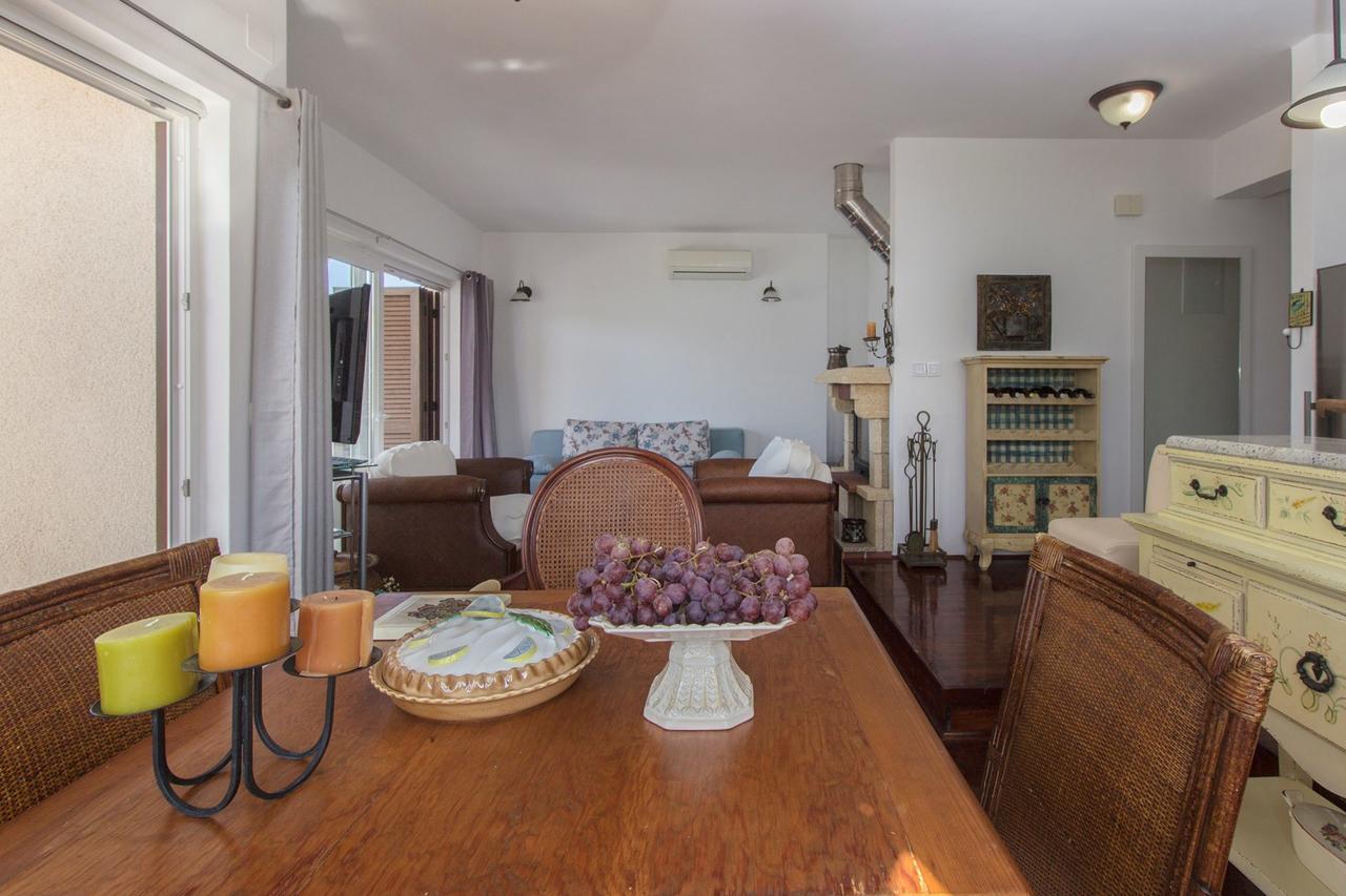 Sea Breeze - Front Sea Apartment ซาบอริซ ภายนอก รูปภาพ