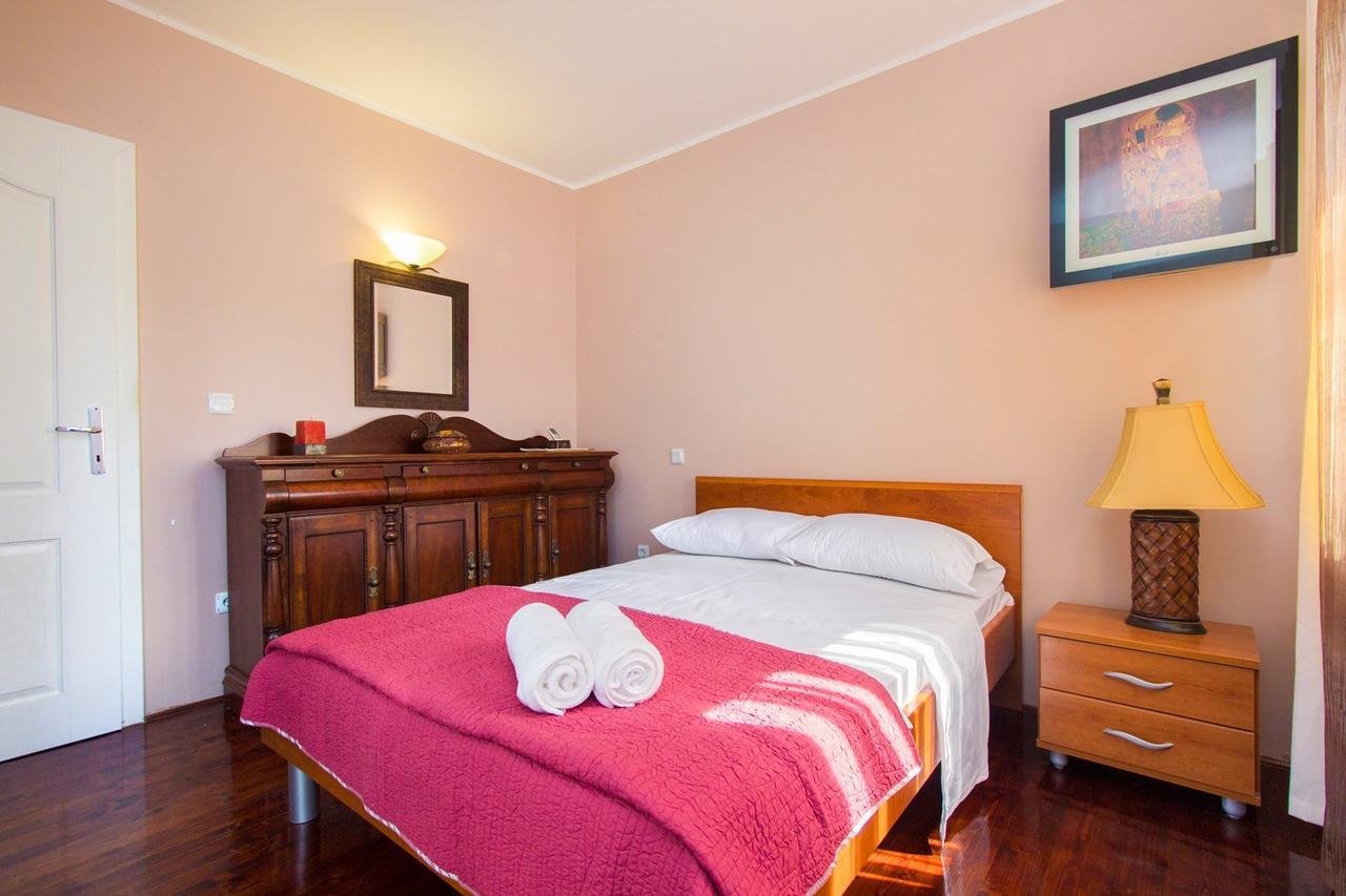 Sea Breeze - Front Sea Apartment ซาบอริซ ภายนอก รูปภาพ